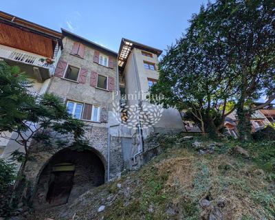 Immeuble - 301 m² - 6 pièces