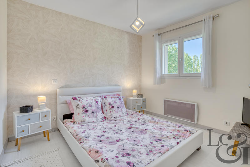 Maison - 182 m² - 7 pièces