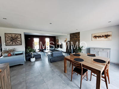 Maison - 144 m² - 5 pièces