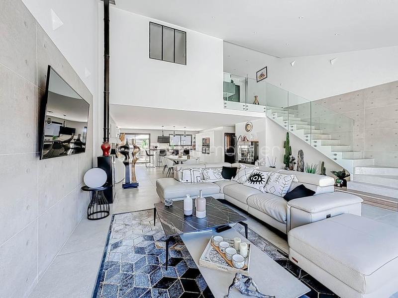 Villa - 190 m² - 7 pièces