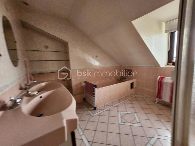 Maison de ville - 260 m² - 9 pièces