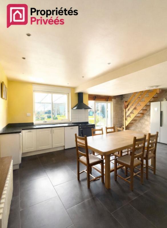 Maison - 180 m² - 8 pièces