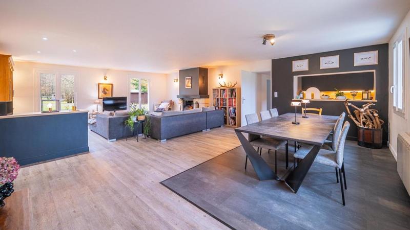 Maison traditionnelle - 135 m² - 6 pièces