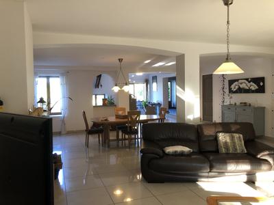 Maison - 300 m² - 6 pièces