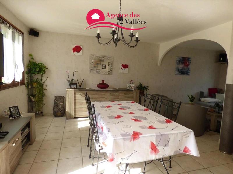 Maison - 122 m² - 8 pièces