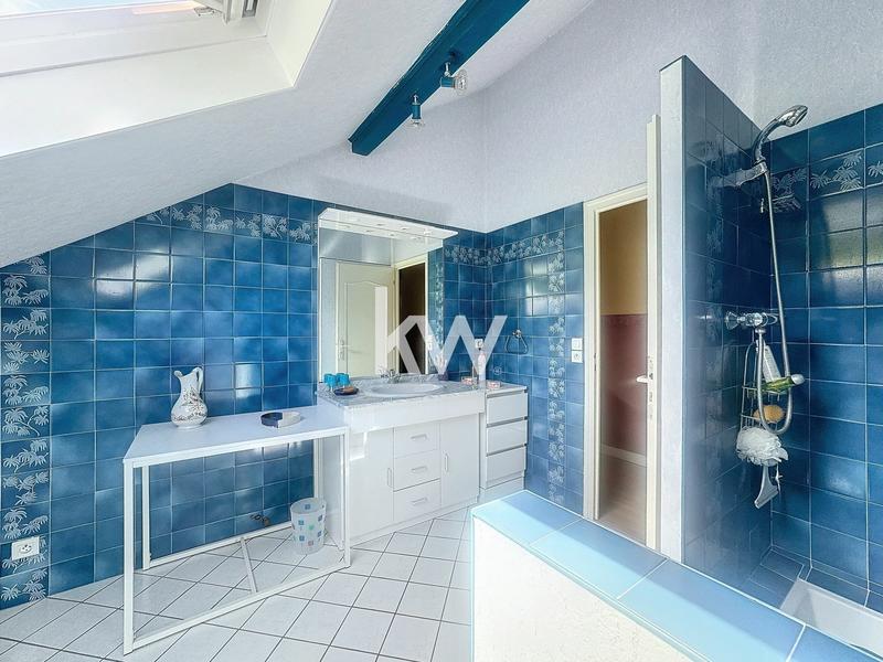 Maison - 159 m² - 6 pièces