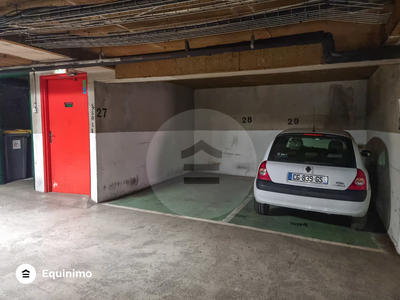 Parking / Garage - 9 m²