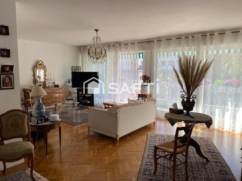 Appartement - 138 m² - 5 pièces