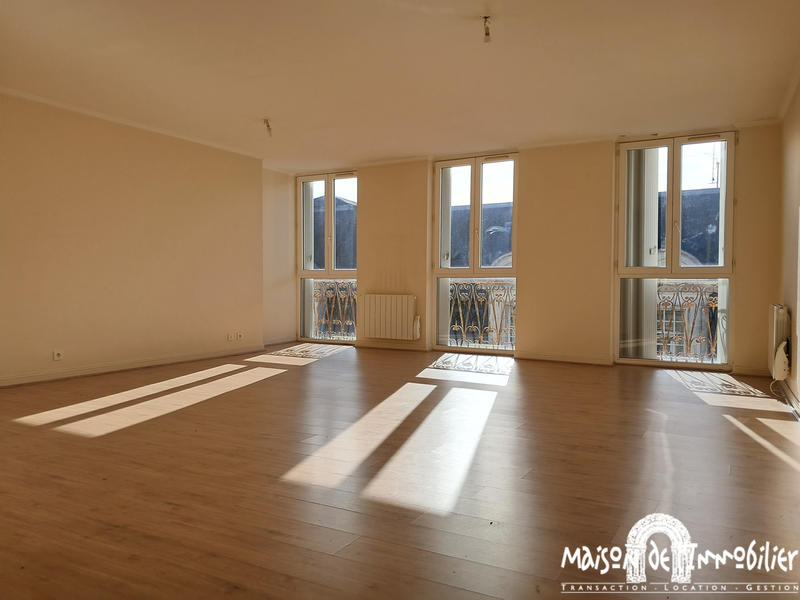 Appartement - 93 m² - 3 pièces