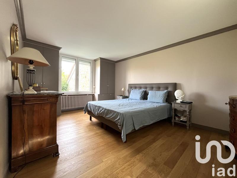 Maison - 200 m² - 6 pièces