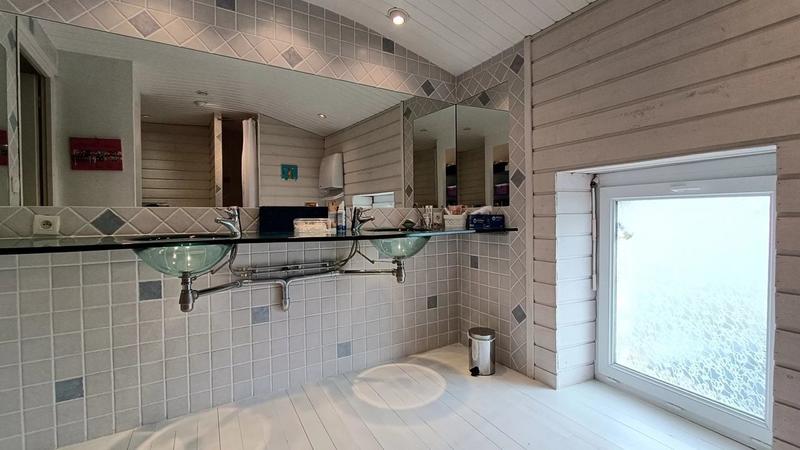 Maison en pierre - 200 m² - 6 pièces