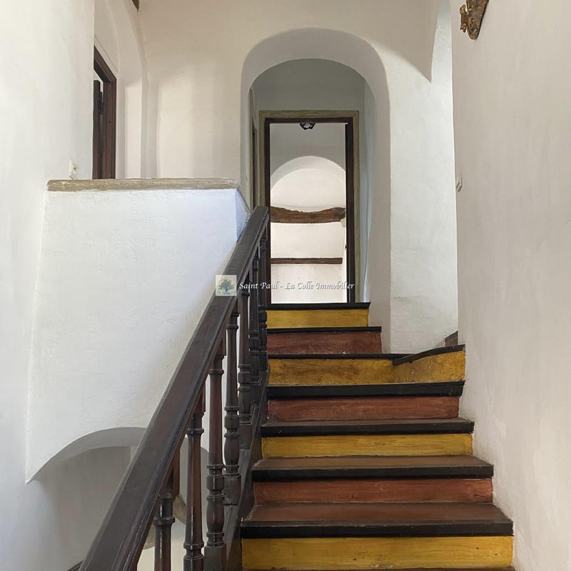 Maison - 300 m² - 10 pièces