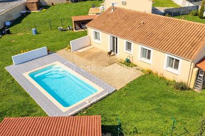 Maison traditionnelle - 114 m² - 5 pièces