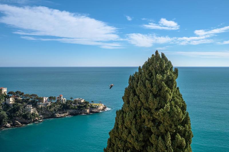 Appartement - 170 m² - 6 pièces