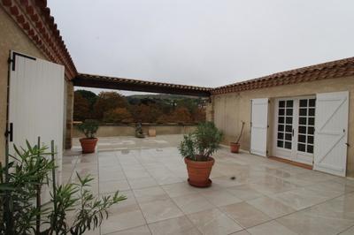 Villa - 202 m² - 6 pièces