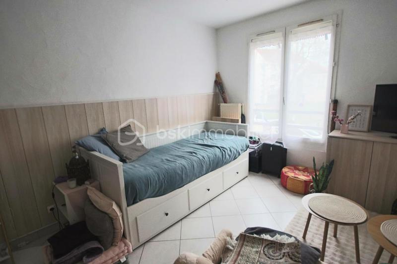 Studio - 24 m² - 1 pièce