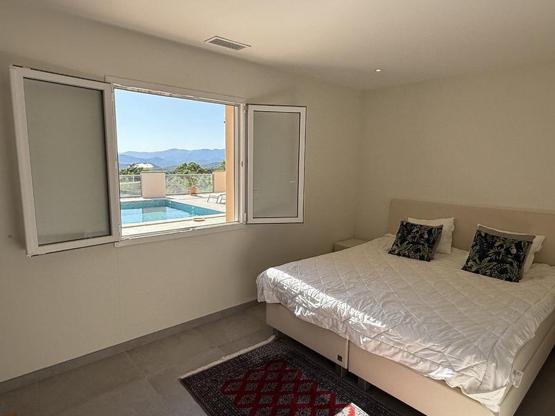 Villa - 162 m² - 5 pièces