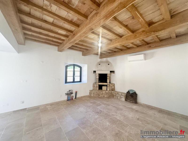 Mas - 300 m² - 9 pièces