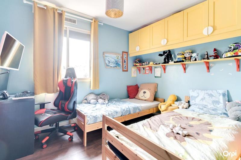 Appartement - 94 m² - 4 pièces