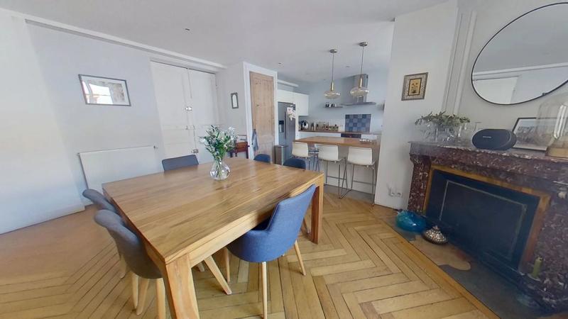 Duplex - 182 m² - 6 pièces