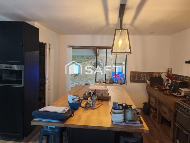 Maison - 190 m² - 4 pièces