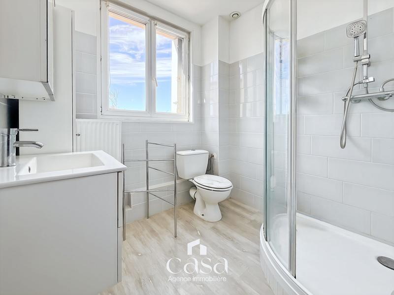 Maison - 98 m² - 4 pièces