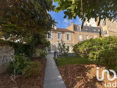 Maison - 200 m² - 7 pièces