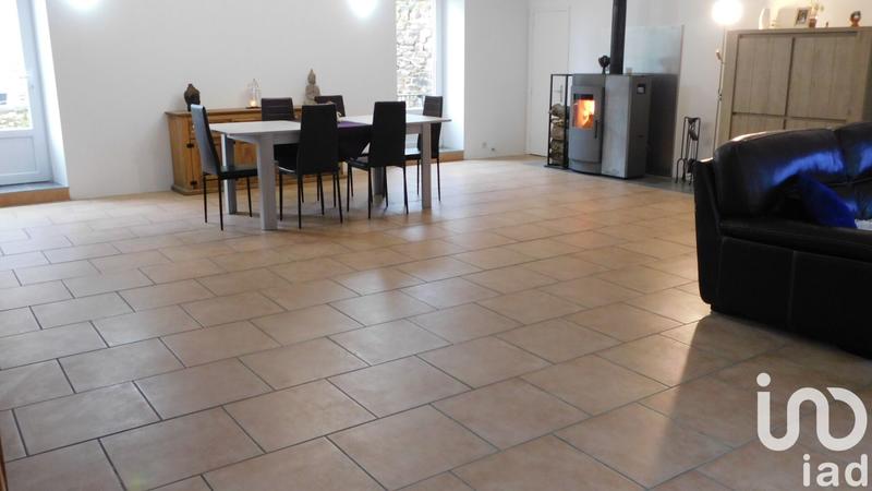 Maison - 210 m² - 8 pièces