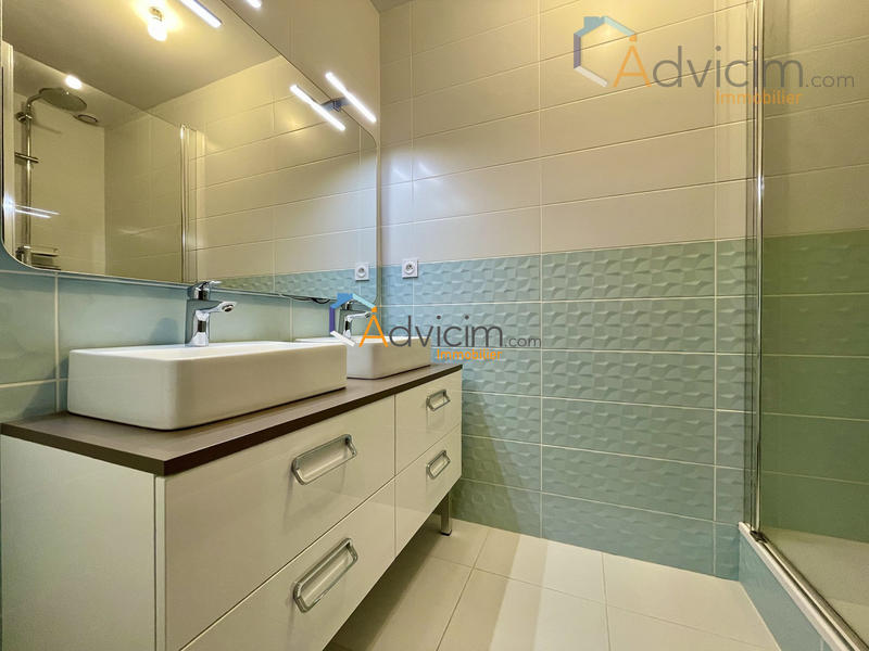 Maison - 175 m² - 6 pièces