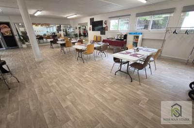 Local commercial - 4 pièces