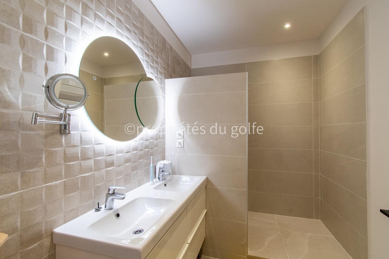 Appartement - 207 m² - 7 pièces