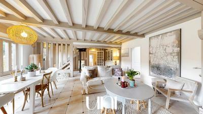 Maison - 230 m² - 9 pièces