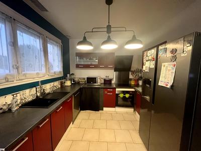 Maison - 85 m² - 5 pièces