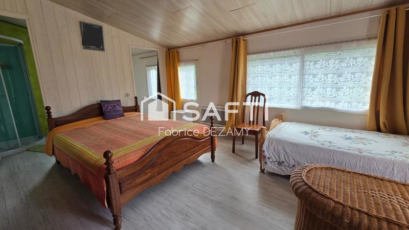 Maison - 150 m² - 8 pièces