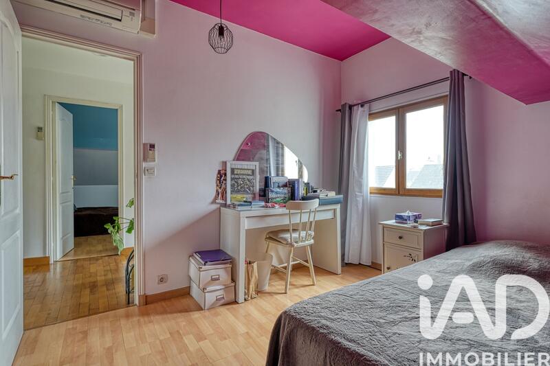 Maison - 110 m² - 6 pièces