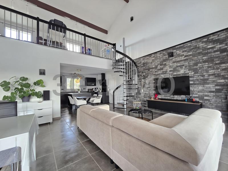 Villa - 152 m² - 6 pièces