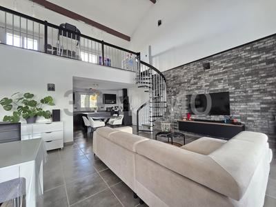 Villa - 152 m² - 6 pièces