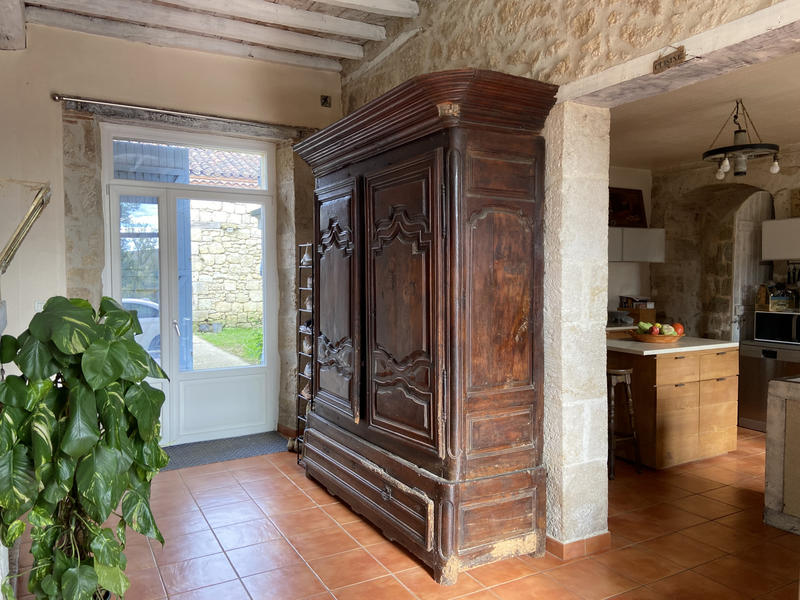 Maison - 220 m² - 8 pièces