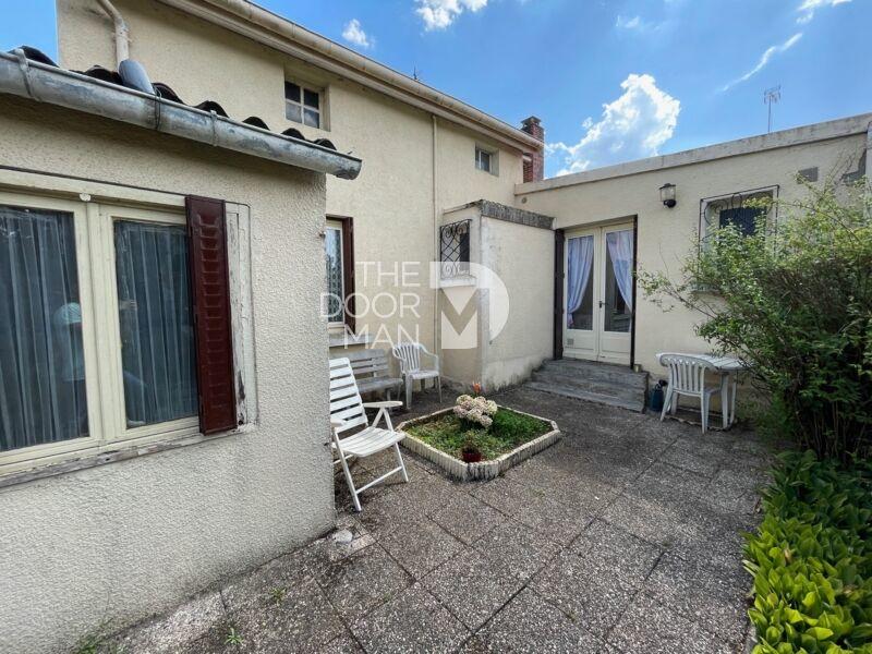 Maison - 111 m² - 4 pièces