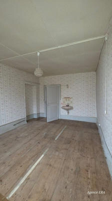 Maison - 142 m² - 7 pièces