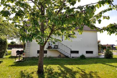 Maison traditionnelle - 105 m² - 5 pièces