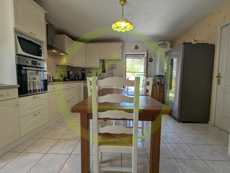 Maison - 189 m² - 6 pièces