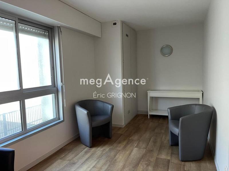 Local commercial - 117 m² - 6 pièces