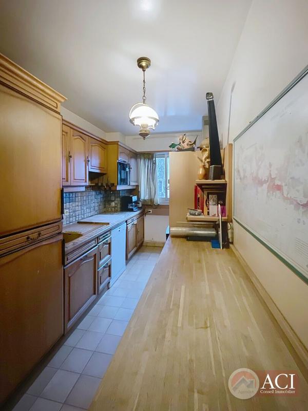 Appartement - 99 m² - 5 pièces