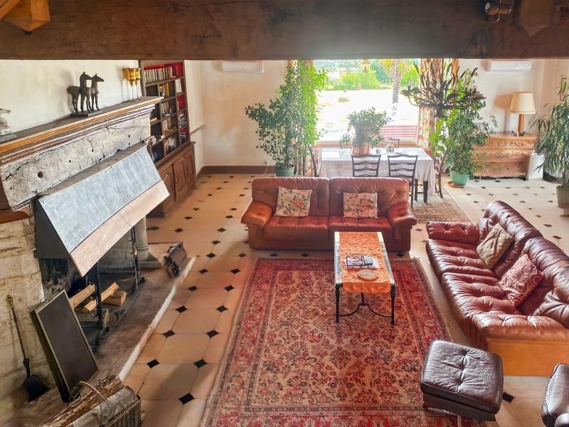 Maison bourgeoise - 388 m² - 11 pièces