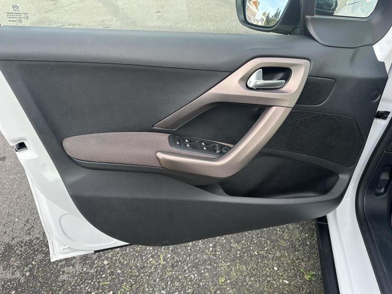 Peugeot 2008 Allure 1.2 Essence 82cv Bvm6