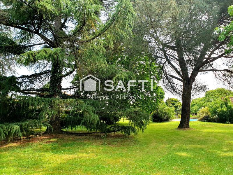 Maison de maîtres - 200 m² - 9 pièces