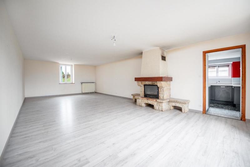 Propriété - 222 m² - 8 pièces