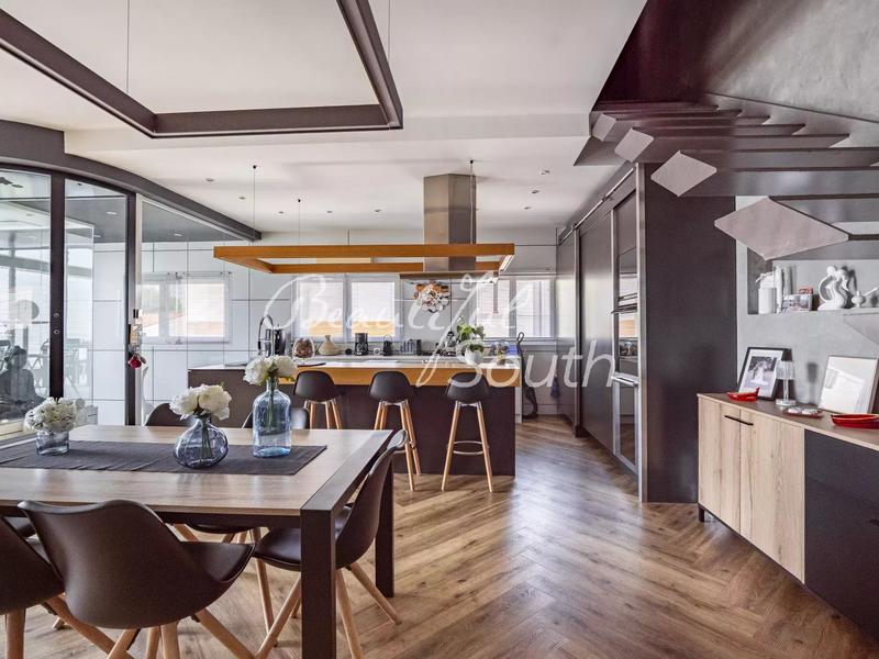 Maison de village - 202 m² - 5 pièces