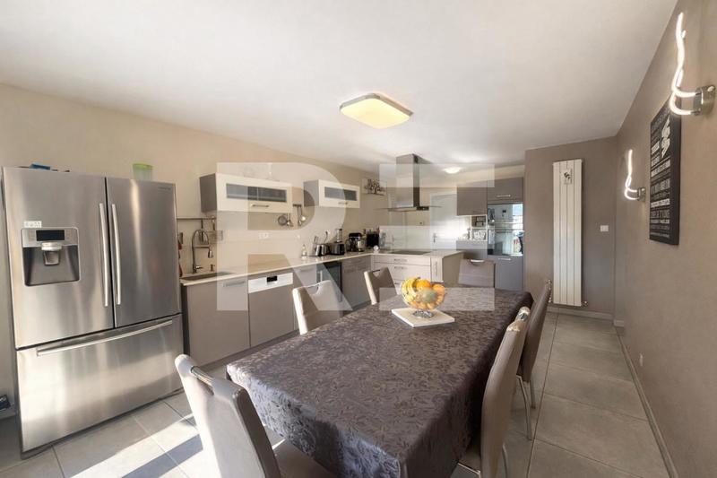 Villa - 169 m² - 7 pièces